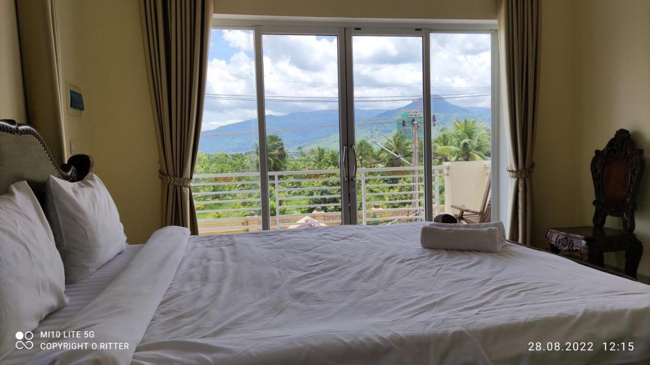Monica Guesthouse Кампот Экстерьер фото